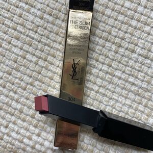 Yves Saint Laurent The Slim Velvet Radical Lipstick - 304 Beige Instinct